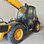 ładowarka teleskopowa JCB 537-135 z platformą roboczą i system zdalnie sterującym