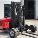 Moffett TCI 25- wózek montowany na naczepę ciężarówki